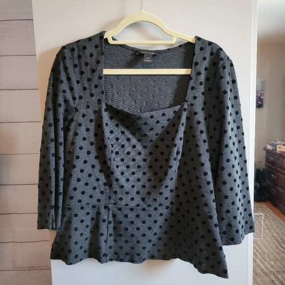 White House Black Market Pka Dot Peplum Blouse - Size Large - Picture 3 of 5